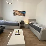 House-in - Free Parking - Wifi - Kitchen * Essen