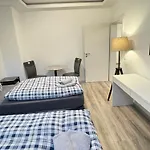 Daire House-in - Free Parking - Wifi - Kitchen Essen