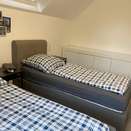 Apartman Am Zollverein House-in - Free Parking - Wifi - Kitchen Essen