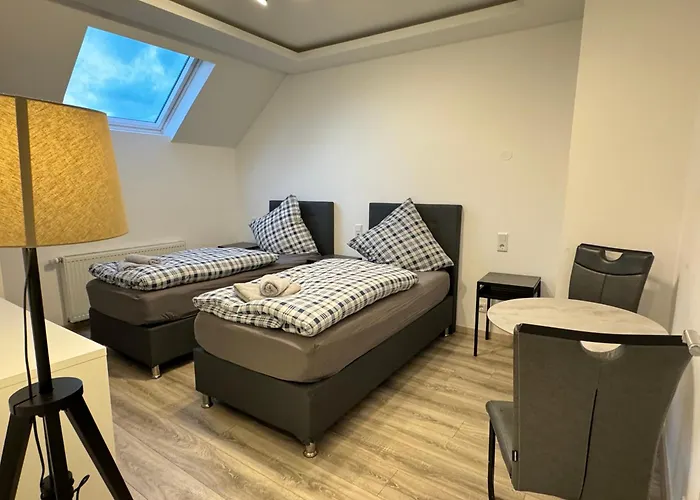 House-in - Free Parking - Wifi - Kitchen