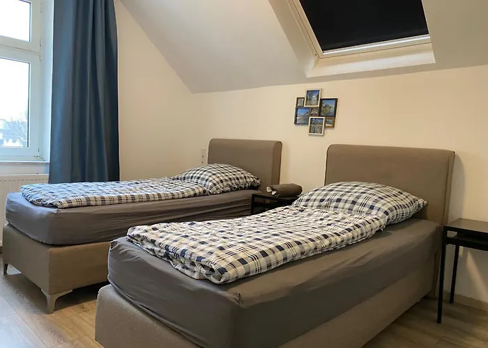 House-in - Free Parking - Wifi - Kitchen Διαμέρισμα