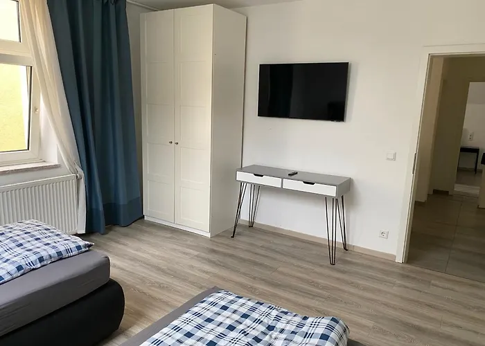 House-in - Free Parking - Wifi - Kitchen *